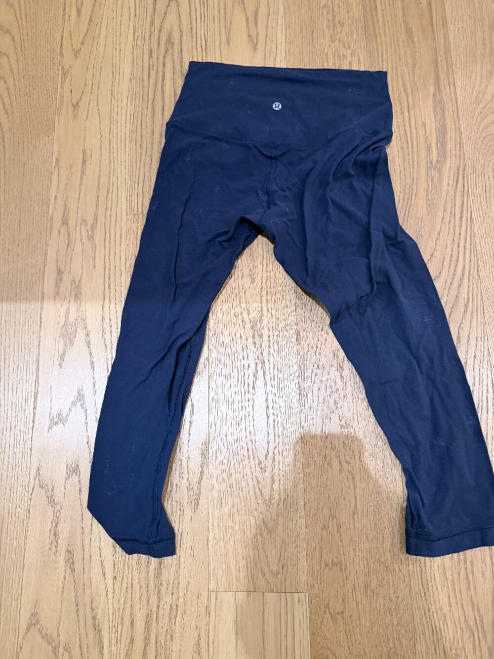 Women's Lululemon navy leggings size 8
